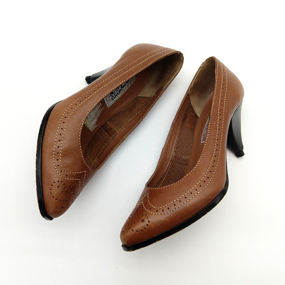 Vintage 80s does 40s Wingtip Heels Size 7.5 Brown Leather Retro Pin Up Corpcore - Picture 5 of 10